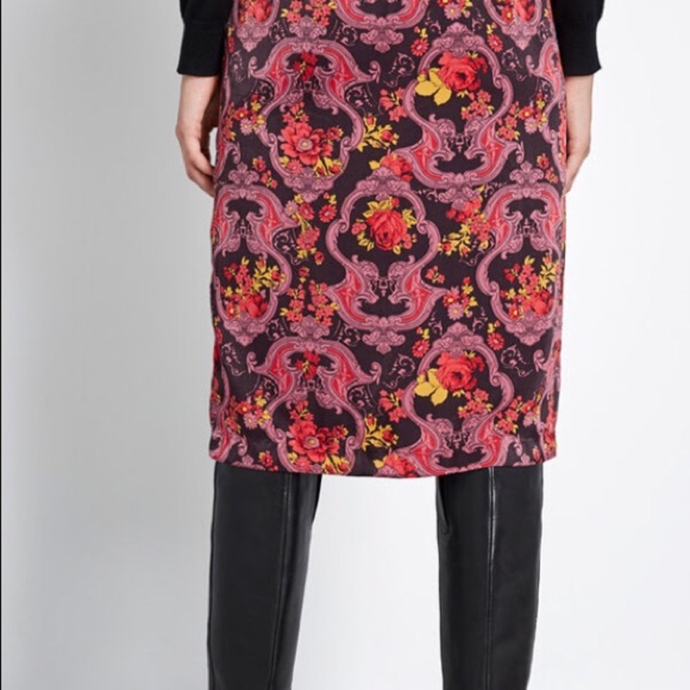 Modcloth Pink Floral Pencil Skirt - Picture 7 of 9
